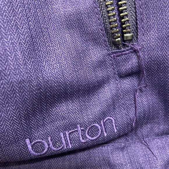 Burton the white collection snowboard jacket - Picture 2 of 3